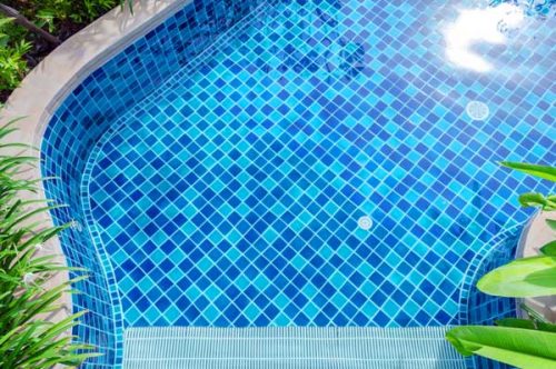What is mosaic tile and how it could be the wall of your next pool?
