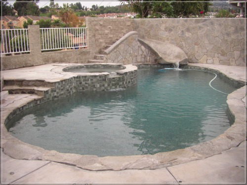 What is a freeform swimming pool? –  Know Your Shapes, Types and Designs