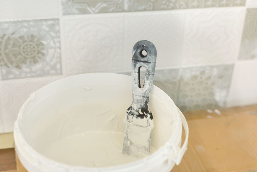 The Importance of Choosing the Right Grouts When Installing Tiles in Your Spa