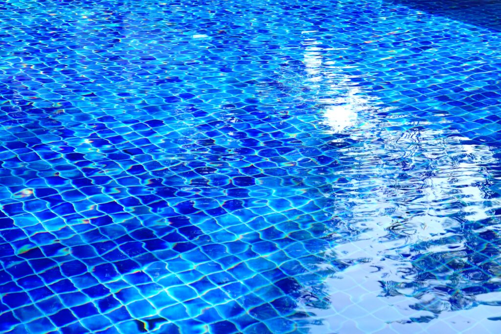 How to Pick the Perfect Swimming Pool Tile