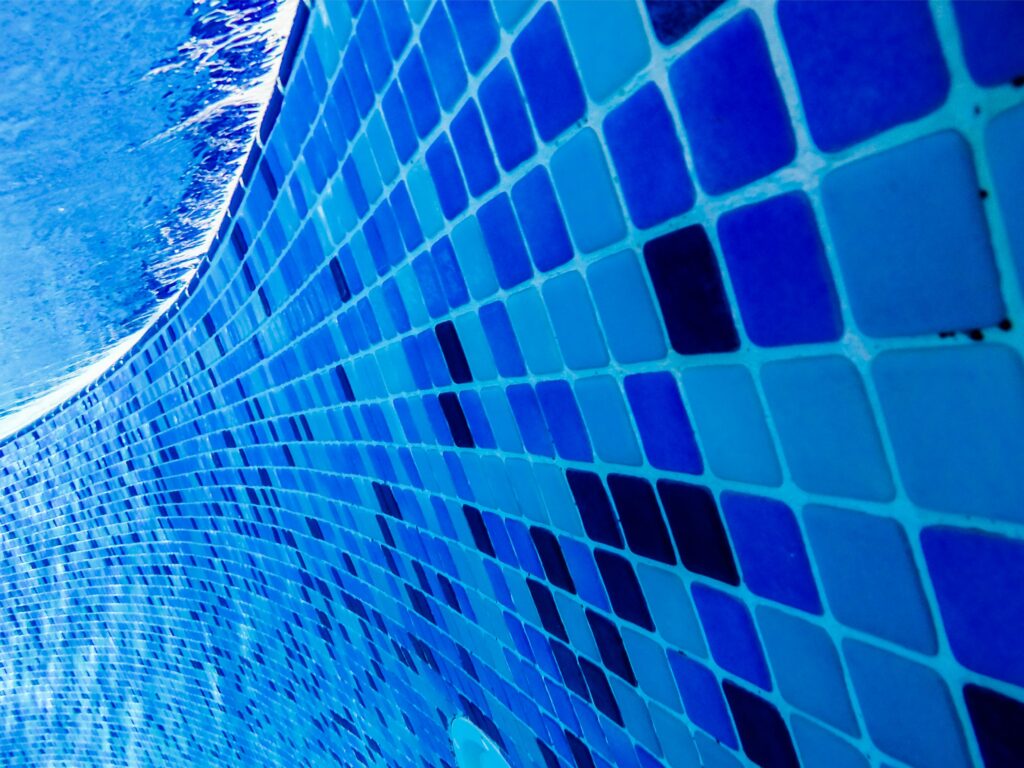 Great Ways to Use Swimming Pool Tiles
