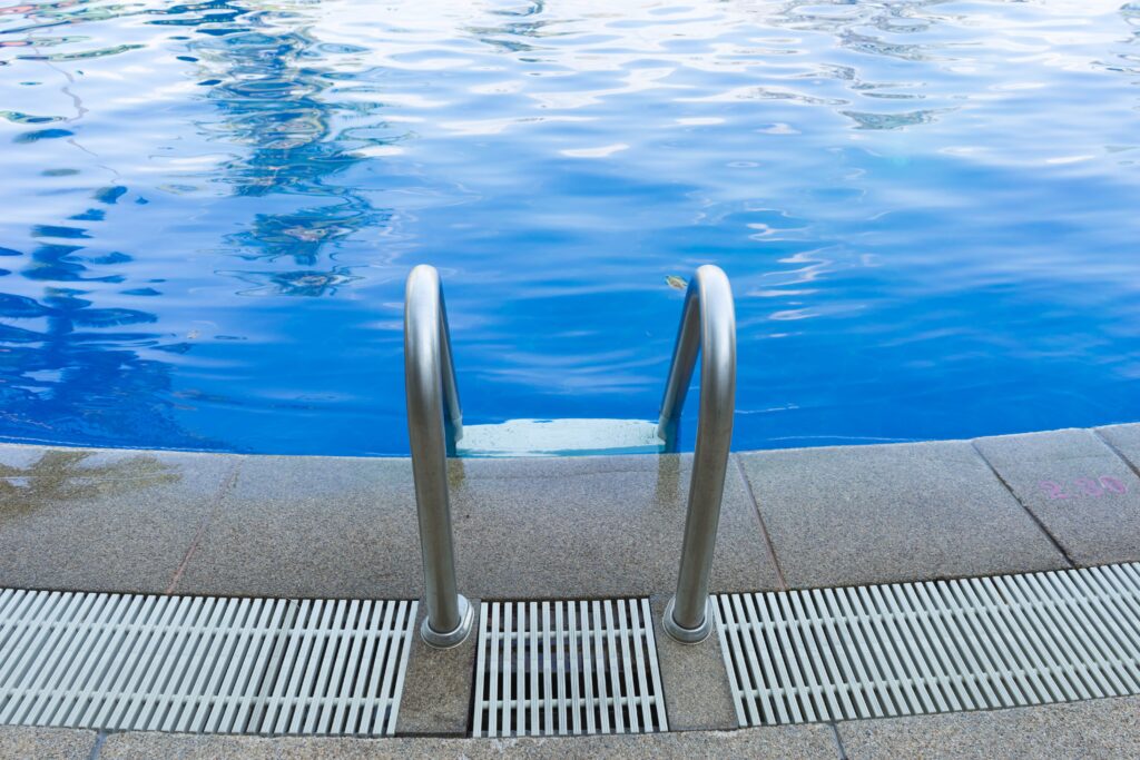 Best Swimming Pool Tiles Pros And Cons