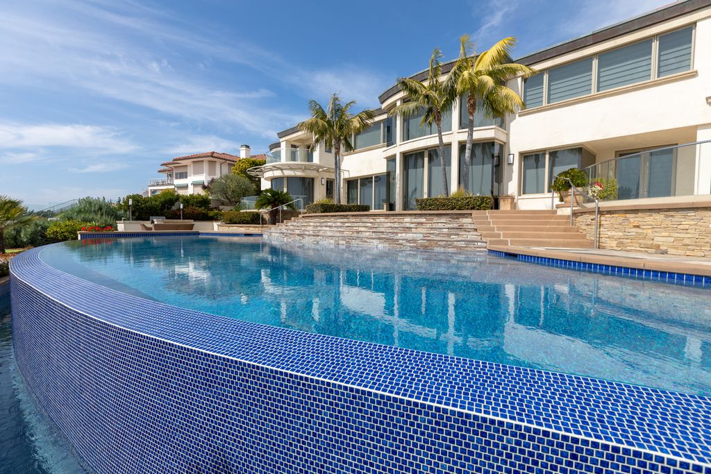 Wholesale Luxury Pool Tile | Fujiwa Tiles - No.1 Best Pool Tiles