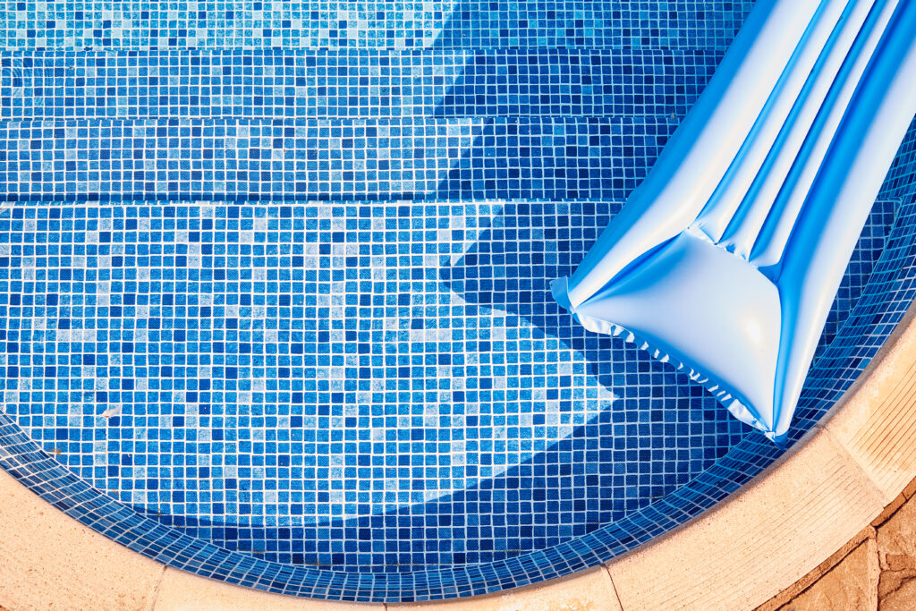 Choosing The Right and Best Pool Tiles Company For Your Dream Swimming Pool