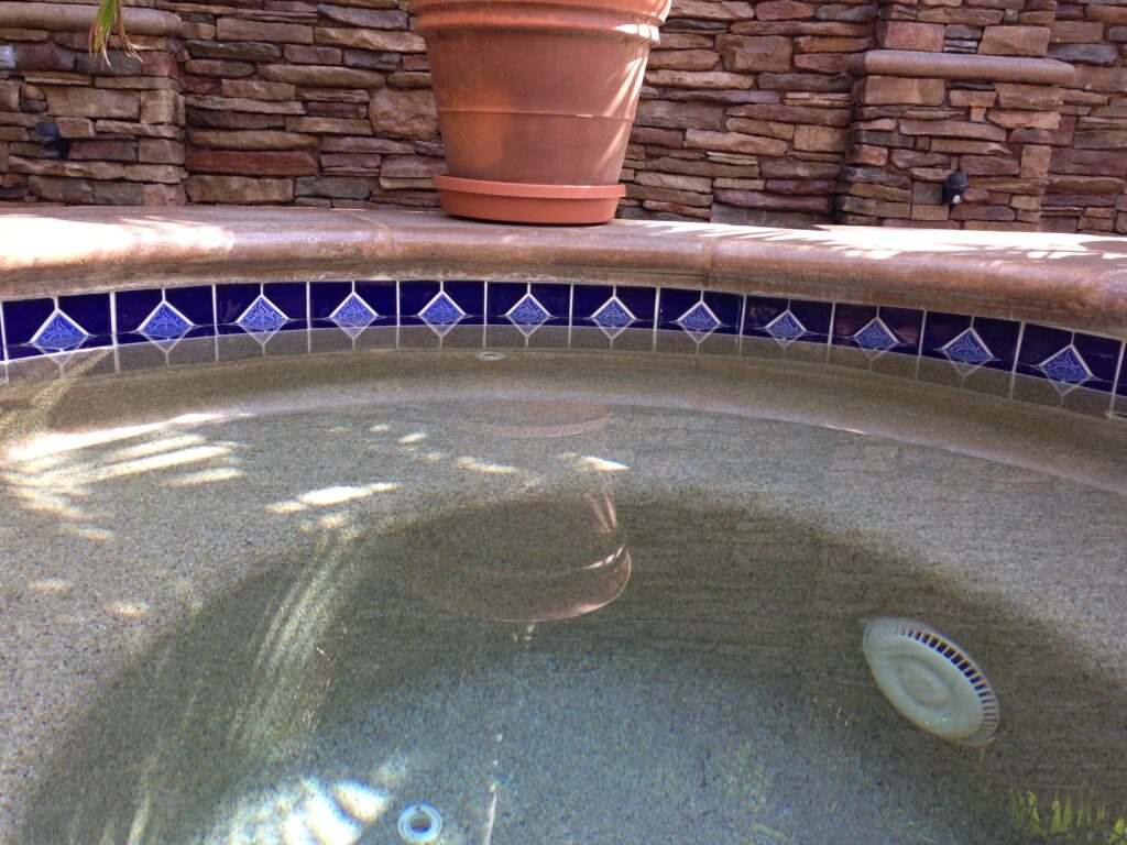 How To Choose The Perfect Pool Tile For Your Outdoor Oasis