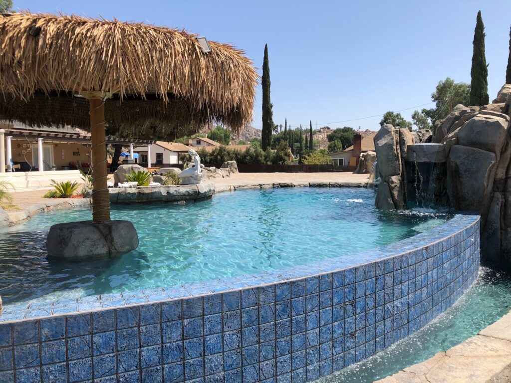 Professional Pool Construction in Dallas - Discover Fujiwa Tiles